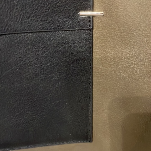 Danielle Nicole Tote - Picture 7 of 8